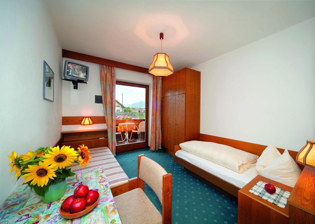 Pension Pichler Тироло Номер фото